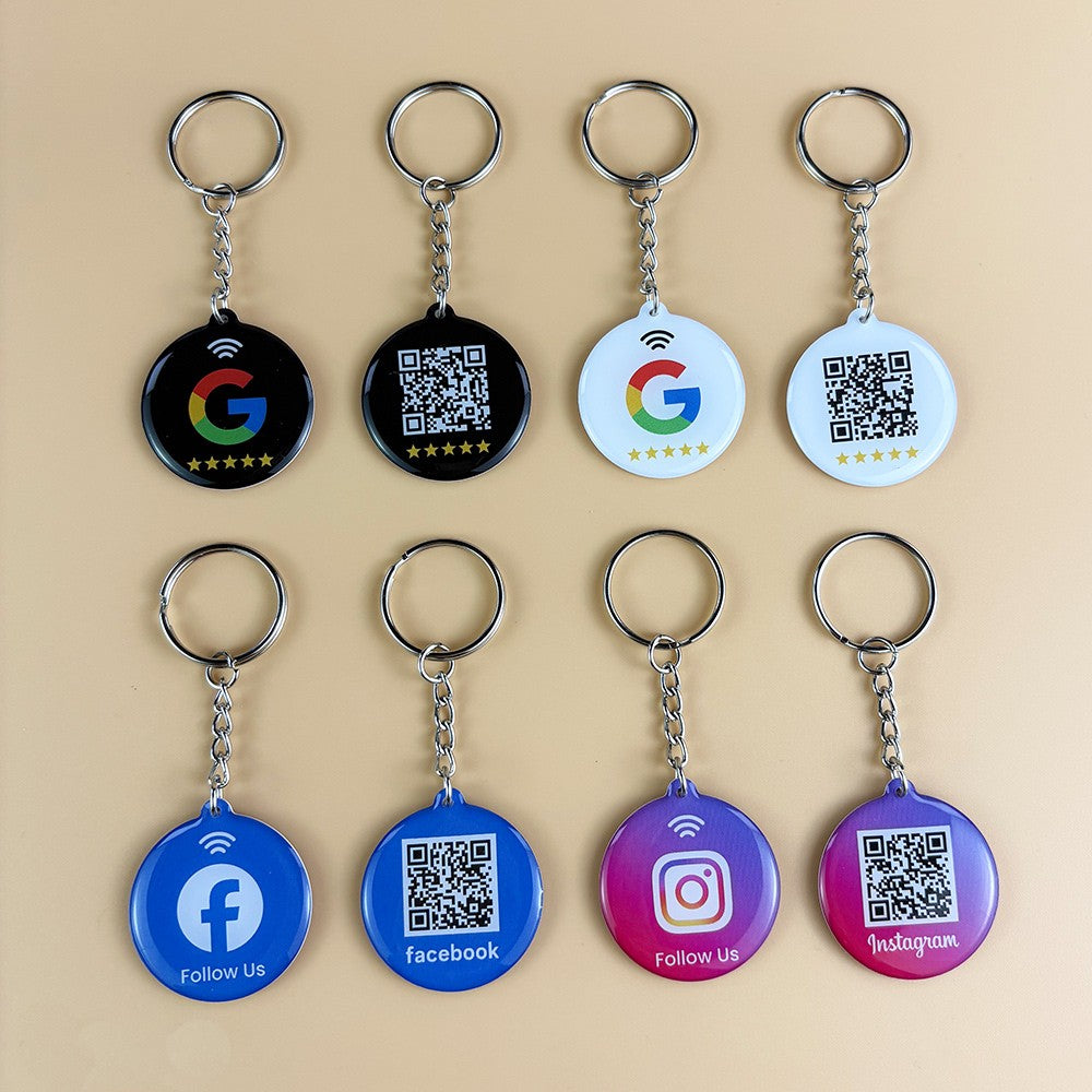 NFC keychain with dynamic QR