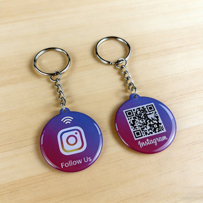 NFC keychain with dynamic QR